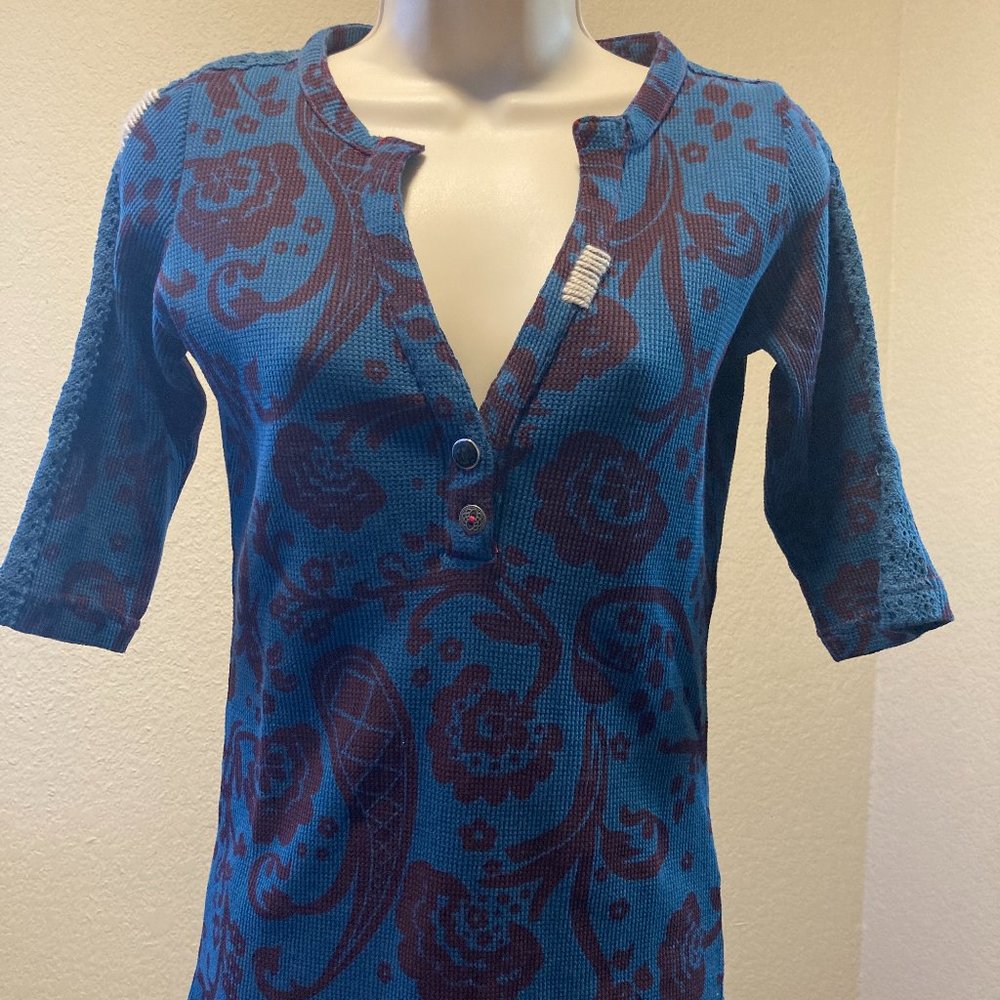 Institute Liberal | Thermal V-Neck Top | XS